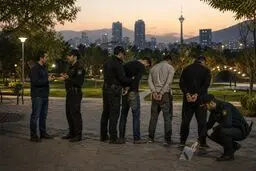 خفت‌گیران پارک پردیسان دستگیر شدند+ ویدیو.