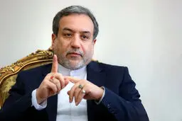 عراقچی: تعیین مسیر تردد در تنگه هرمز به معنای بازگشایی آن نیست
