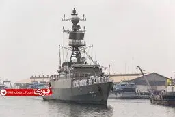 ناوشکن دنا در بندر ویشاخاپاتنام هند پهلو گرفت