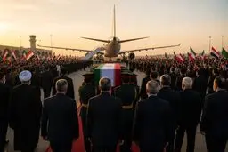 پیکر مطهر رهبر شهید وارد نجف شد/استقبال پزشکیان، نخست‌وزیر عراق و مردم در فرودگاه+ویدیو