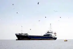منابع پاکستانی: سومین کشتی گاز مایع قطر با عبور از تنگه هرمز در کراچی پهلو گرفت