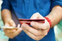 خطر استفاده از اپلیکیشن‌های نامعتبر دریافت رمز پویا