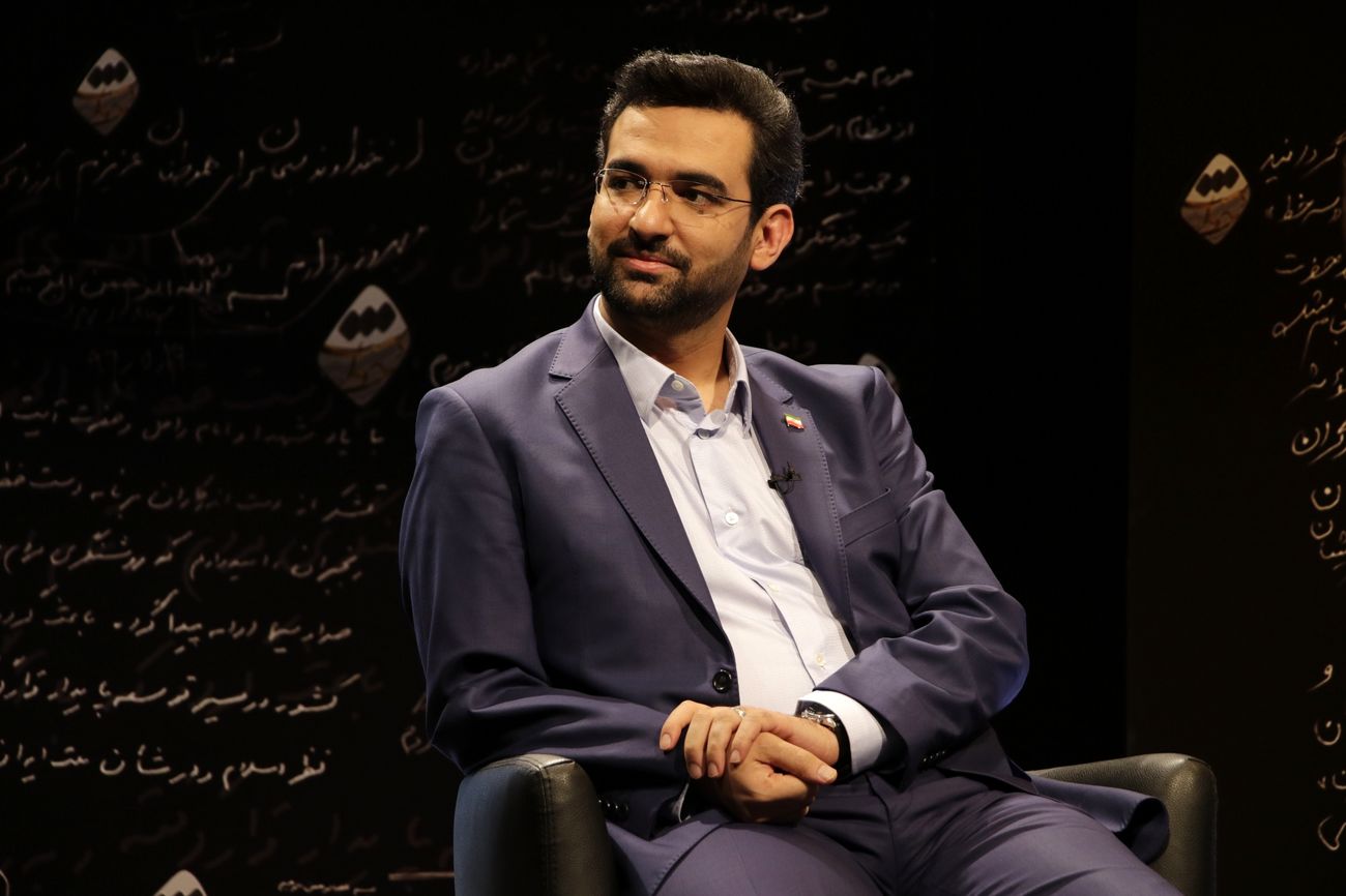 وزیر ارتباطات: با «دوروف» در تهران جلسه داشتم/ مسئول بستن نسخه‌های فارسی تلگرام نیستم
