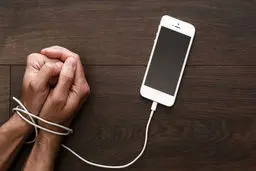 راه‌اندازی ۱۶ “کمپ ترک اعتیاد به اینترنت و گوشی