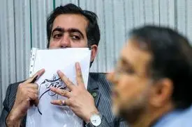 اشاره‌های رمزی عجیب آقای وکیل به متهم پرونده اقتصادی در دادگاه + عکس