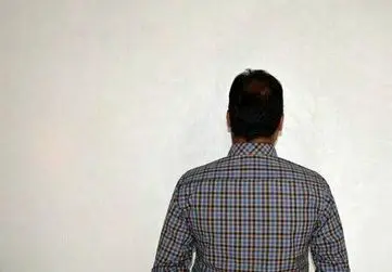 مرد موادفروش: بعد از پایان ۸سال حبس وقتی به خانه برگشتم فهمیدم همسرم در دورانی که زندان بوده ام به من خیانت کرده