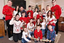 یک خانواده انگلیسی با ۲۲ فرزند!