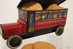 قیمت نجومی یک جعبه بیسکوئیت خبرساز شد! + تصاویر