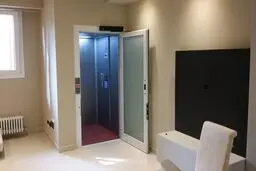 کدام مدیر برای خود آسانسور شخصی ساخت؟!