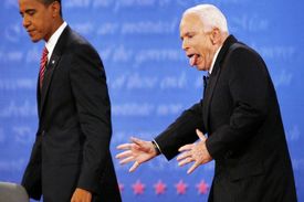 تصاویری از مک کین در کنار سران داعش منتشر شده است + عکس