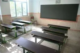 کتک زدن دانش آموز توسط معلم در یکی از مدارس رباط کریم