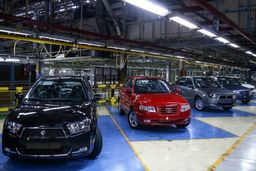 قیمت خودرو دوشنبه ۲۰ آبان؛ ایران خودرو عقب نشست خودرو‌های سایپا و پراید همچنان بر مدار گرانی