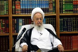 حضرت آیت الله مکارم شیرازی: آیا بهتر نیست دولت یا رؤسای قوای سه گانه دلائل خود برای گران کردن بنزین را بیان کنند؟