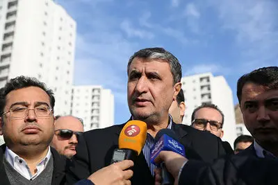 وزیر راه و شهرسازی: افزایش قیمت مسکن نداریم/ بلیت هواپیما گران نمی‌شود