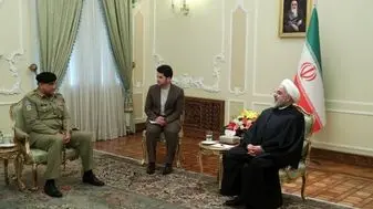 رئیس جمهور در دیدار فرمانده ارتش پاکستان: به راحتی می‌توانیم بر تروریست‌ها پیروز شویم