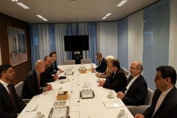 عراقچی: کاهش تعهدات برجامی تا تامین منافع ایران ادامه می‌یابد