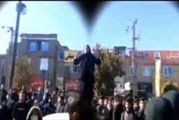 حمله کیهان به موضعگیری سلبریتی ها در برابر اغتشاشگران