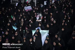 خروش انقلابی در استان تهران؛ صف مردم جدا شد/برگزاری راهپیمایی در رباط کریم پاکدشت و اسلامشهر