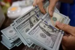 دبیر کل کانون صرافان ایران: تعطیلی صرافی‌ها در نبود اینترنت