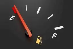 کم بودن میزان بنزین در باک خودرو چه خساراتی را به شما تحمیل می کند؟