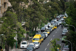 پنج فرضیه درباره صفوف طولانی پمپ بنزین‌ها