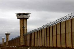 لزوم رسیدگی به وضعیت بازداشتی‌های زندان فشافویه