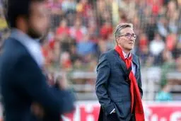 پروفسور به چه فکر می کند؟