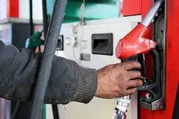 عبور بازارها از بنزین