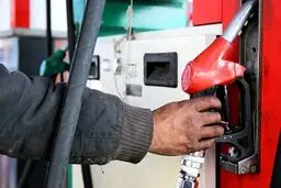 عبور بازارها از بنزین