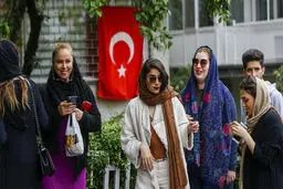 دشوار شدن شرایط ترکیه برای ایرانیان