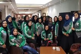اقدام جالب زنان در استادیوم+عکس