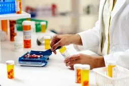 بازی با جان بیماران برای کسب درآمد بیشتر؛ وقتی پای غیر پزشک‌ها به جراحی‌های زیبایی باز می‌شود!