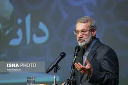 در افتتاحیه اولین نمایشگاه صنعت، ورزش و تجهیزات ساخت ایران لاریجانی: تحریم‌ها صنعت کشور را فعال‌تر کرد