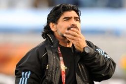 اظهار نظر عجیب ال دیگو: موجودات فضایی من را سه روز دزدیدند