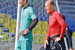 جنجالِ نیمکت نشینی/کالدرون نام بیرانوند را از لیست ۱۸ نفره پرسپولیس خط زد