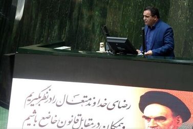 در سوال از وزیر علوم مقصودی: یک و نیم تن سهمیه گوشت دختران دانشجو در بازار آزاد به فروش رسیده است