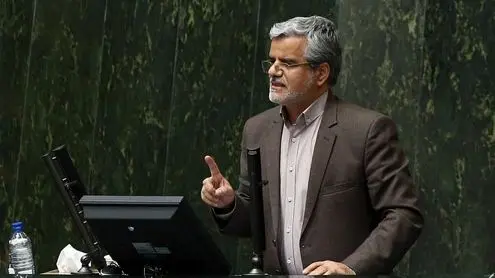 محمود صادقی: روزهای سختی در پیش داریم