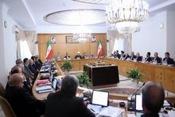 روحانی در جلسه هیات دولت: نگذاریم گله و شکایت‌ها مانع حضور مردم پای صندوق آراء شود