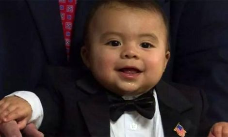 یک نوزاد کوچک‌ترین شهردار جهان شد