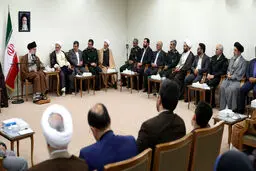 رهبر انقلاب در دیدار اعضای ستاد کنگره شهدای استان هرمزگان: جریانی به‌دنبال فراموش شدن جهاد و شهادت است، باید در مقابل آن ایستاد