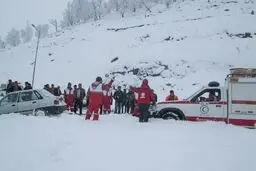 ملکی خبر داد؛ خارج کردن یک نفر از زیر بهمن در ایستگاه ۵ توچال