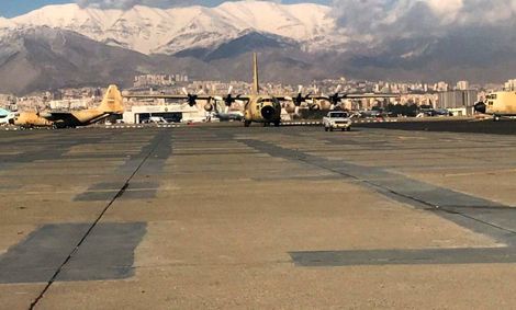 لحظاتی پیش؛ پیکر خلبان میگ ۲۹ ارتش وارد تهران شد پیکر شهید مصطفی رحمانی خلبان میگ ۲۹ با یک فروند هواپیما