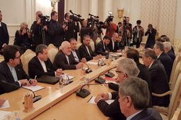 ظریف در دیدار با لاوروف: ایران و روسیه برخلاف جنگ افروزان به دنبال ثبات در منطقه هستند