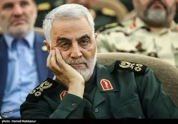 دو تصویر از رابطه صمیمانه فرزندان رهبر انقلاب با سردار سلیمانی