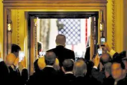 یک روز جهنمی برای بازارهای ایران و جهان