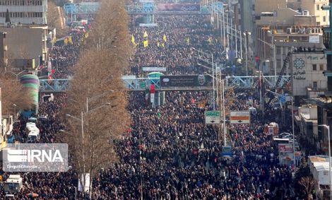 ایران دور تو می‌گردد