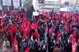 تعدادی از تشییع کنندگان بر اثر ازدحام جمعیت در کرمان جان باختند