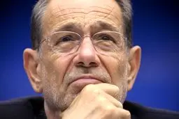 ترامپ بر لبه پرتگاه ایران