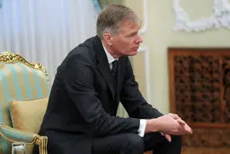 توضیحات یک مقام امنیتی درباره بازداشت موقت سفیر انگلیس