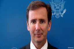 در ادامه جدال توییتری؛ واکنش سخنگوی فارسی زبان دولت اوباما به توئیت فارسی ترامپ